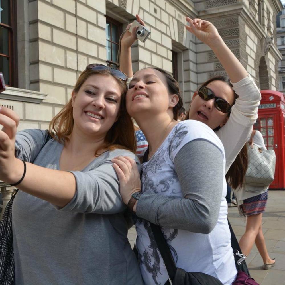 Meet your Posher, Adreana